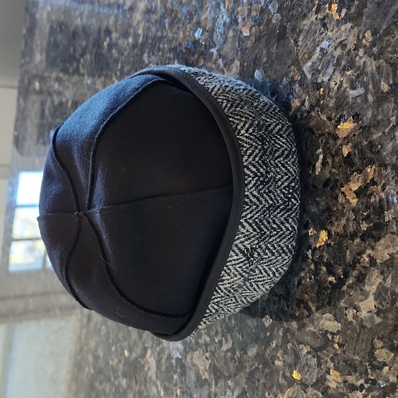 Stormy Kromer Cap. Size 7 1/8 - Picture 3 of 5